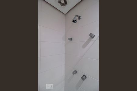 Banheiro de apartamento para alugar com 1 quarto, 51m² em Cerqueira César, São Paulo