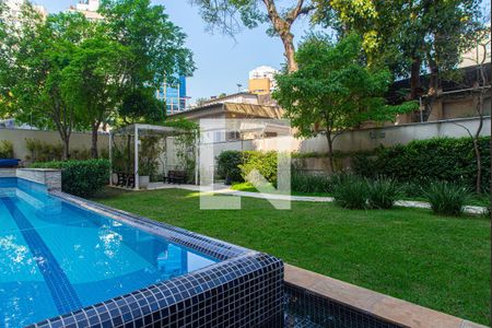 Apartamento à venda com 70m², 1 quarto e 2 vagas Apartamento à venda com 70m², 1 quarto e 2 vagasÁrea comum - Piscina