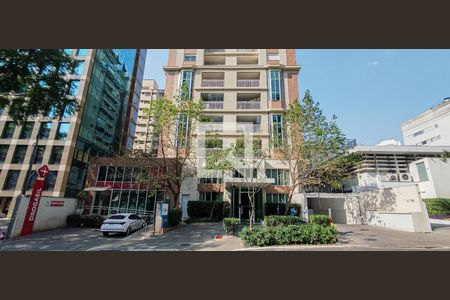 Apartamento à venda com 70m², 1 quarto e 2 vagas Apartamento à venda com 70m², 1 quarto e 2 vagasFachada