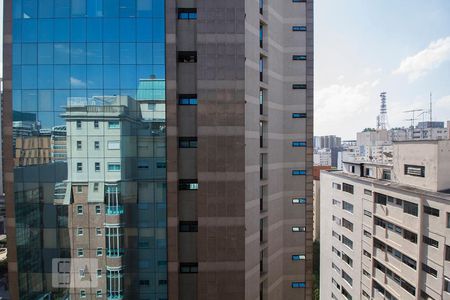Vista da sala de apartamento à venda com 1 quarto, 70m² em Bela Vista, São Paulo