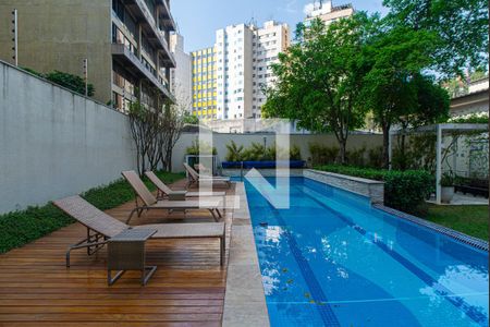 Apartamento à venda com 70m², 1 quarto e 2 vagas Apartamento à venda com 70m², 1 quarto e 2 vagasÁrea comum - Piscina