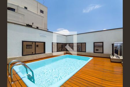 Apartamento para alugar com 50m², 1 quarto e 1 vagaÁrea comum - Piscina