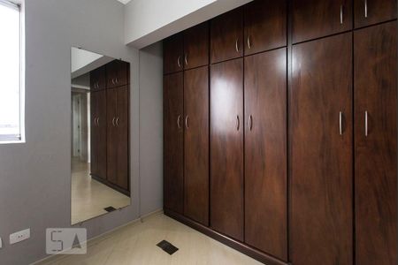 Quarto 1 de apartamento para alugar com 2 quartos, 54m² em Liberdade, São Paulo