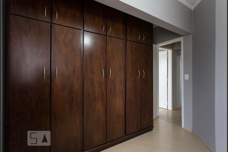 Quarto 1 de apartamento para alugar com 2 quartos, 54m² em Liberdade, São Paulo