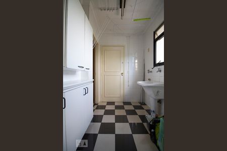 Apartamento à venda com 120m², 3 quartos e 3 vagasLavanderia