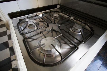 Apartamento à venda com 120m², 3 quartos e 3 vagasFogão