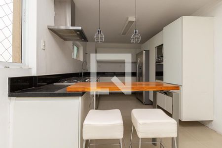 Apartamento à venda com 250m², 3 quartos e 2 vagasCozinha