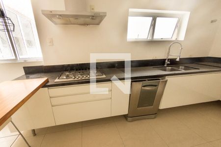 Apartamento à venda com 250m², 3 quartos e 2 vagasCozinha