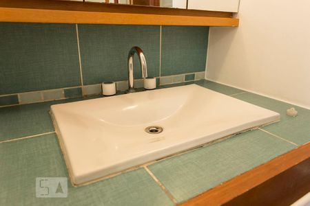 Banheiro de apartamento para alugar com 2 quartos, 84m² em Perdizes, São Paulo