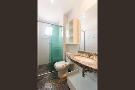 Banheiro de apartamento à venda com 2 quartos, 72m² em Lapa, São Paulo