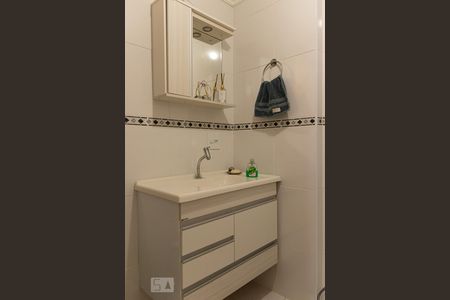 Apartamento à venda com 74m², 2 quartos e 1 vagaBanheiro