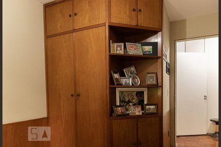 Apartamento à venda com 74m², 2 quartos e 1 vagaQuarto 1 