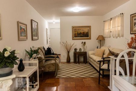 Apartamento à venda com 74m², 2 quartos e 1 vagaSala