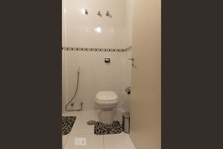 Apartamento à venda com 74m², 2 quartos e 1 vagaBanheiro