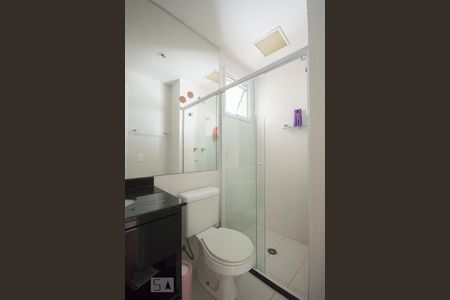 Banheiro de apartamento à venda com 2 quartos, 75m² em Cidade Monções, São Paulo