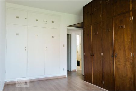 Quarto 2 de apartamento à venda com 3 quartos, 130m² em Centro, Campinas