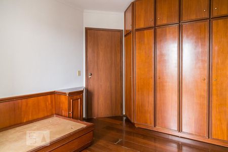Apartamento para alugar com 130m², 4 quartos e 2 vagas Apartamento para alugar com 130m², 4 quartos e 2 vagasQuarto 2