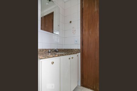 Apartamento para alugar com 130m², 4 quartos e 2 vagas Apartamento para alugar com 130m², 4 quartos e 2 vagasBanheiro do Quarto 4 (suite)