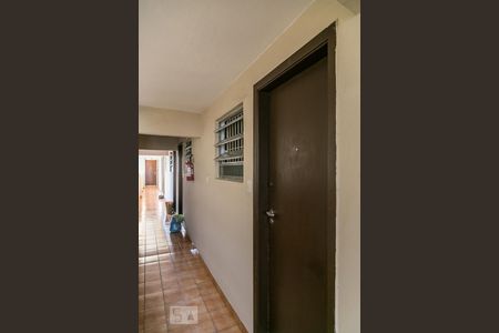 Apartamento para alugar com 36m², 1 quarto e sem vaga Apartamento para alugar com 36m², 1 quarto e sem vagaCorredor do andar