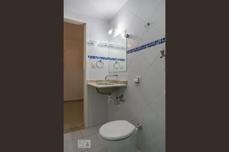 Apartamento para alugar com 36m², 1 quarto e sem vaga Apartamento para alugar com 36m², 1 quarto e sem vagaBanheiro