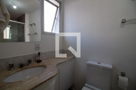 Apartamento à venda com 70m², 2 quartos e 1 vaga Apartamento à venda com 70m², 2 quartos e 1 vagaBanheiro da Suíte
