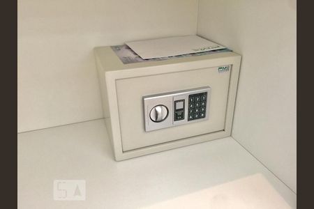 Apartamento para alugar com 35m², 1 quarto e 1 vagaCofre eletrônico dentro do armário embutido 