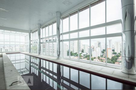 Apartamento para alugar com 35m², 1 quarto e 1 vagaPiscina coberta, raia, para nadar