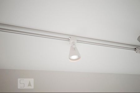 Apartamento para alugar com 35m², 1 quarto e 1 vagaDetalhe iluminação de todo o imóvel com dimmer