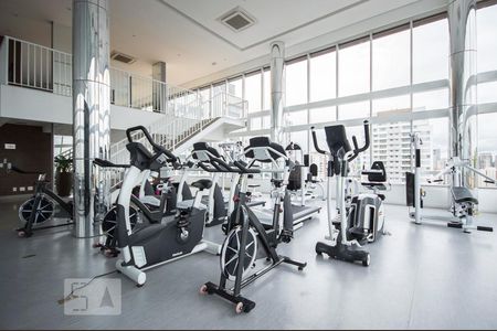 Apartamento para alugar com 35m², 1 quarto e 1 vagaAcademia completa dois andares com vestiário, sauna úmida e seca