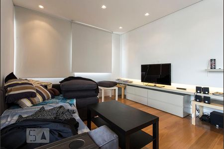 Sala de apartamento para alugar com 2 quartos, 105m² em Vila Olímpia, São Paulo