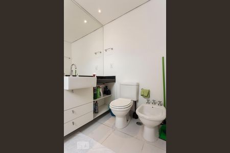 Apartamento para alugar com 105m², 2 quartos e 2 vagasBanheiro da suíte 2