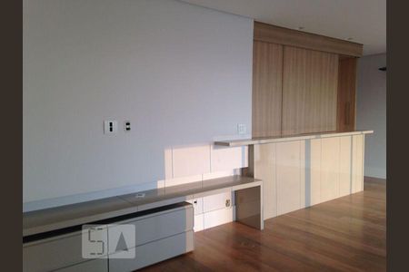 Apartamento para alugar com 2 quartos, 105m² em Vila Olímpia, São Paulo