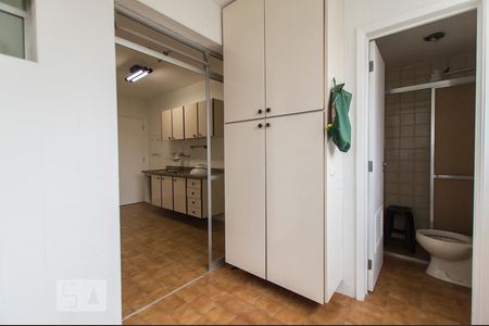 Apartamento à venda com 83m², 2 quartos e 1 vagaÁrea de serviço