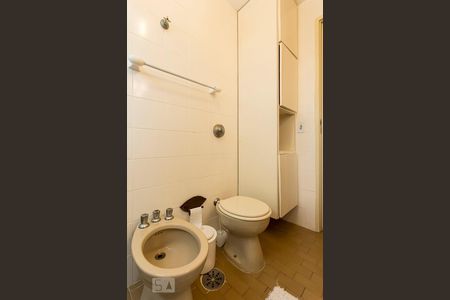 Banheiro de apartamento à venda com 1 quarto, 60m² em Jardim Paulista, São Paulo