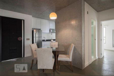 Sala/Quarto de apartamento à venda com 2 quartos, 70m² em Santo Amaro, São Paulo