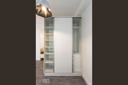 Studio para alugar com 32m², 1 quarto e 1 vagaQuarto