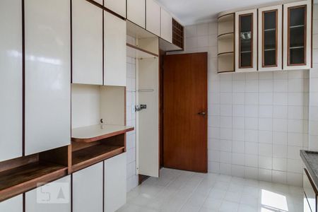 Apartamento à venda com 144m², 3 quartos e 2 vagasCozinha