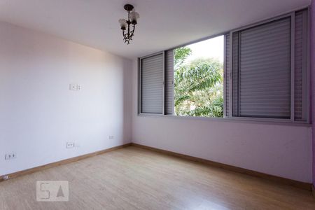 Apartamento à venda com 160m², 3 quartos e 1 vagaQuarto