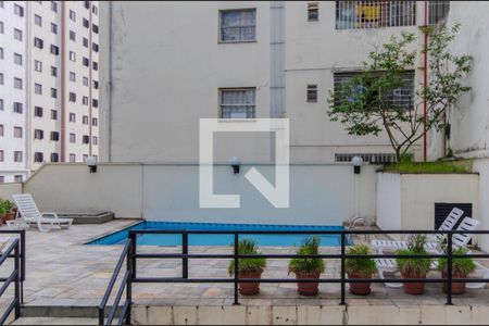 Apartamento à venda com 44m², 1 quarto e 1 vaga Apartamento à venda com 44m², 1 quarto e 1 vagaÁrea comum - Piscina