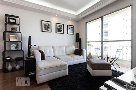 Sala de apartamento à venda com 2 quartos, 75m² em Vila Olímpia, São Paulo