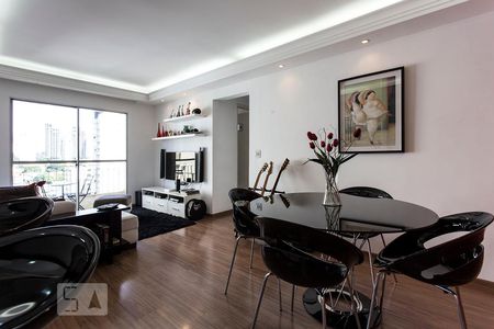 Sala de apartamento à venda com 2 quartos, 75m² em Vila Olímpia, São Paulo