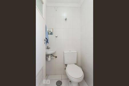 Apartamento à venda com 75m², 2 quartos e 1 vaga Apartamento à venda com 75m², 2 quartos e 1 vagaBanheiro de serviço