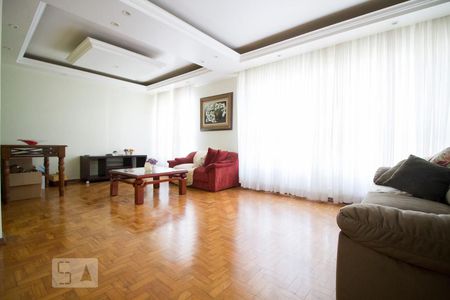Apartamento à venda com 190m², 3 quartos e 1 vaga Apartamento à venda com 190m², 3 quartos e 1 vagaSala