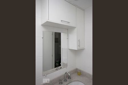 Banheiro de apartamento à venda com 1 quarto, 41m² em Consolação, São Paulo