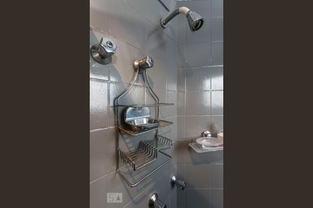 Apartamento à venda com 74m², 2 quartos e 1 vaga Apartamento à venda com 74m², 2 quartos e 1 vagaBanheiro