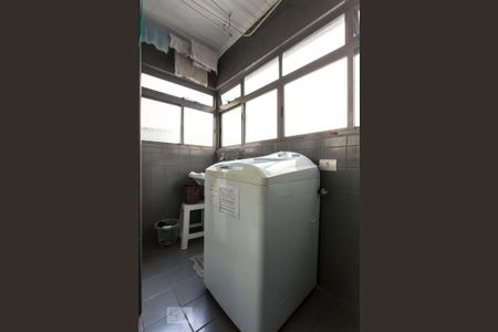 Apartamento à venda com 74m², 2 quartos e 1 vaga Apartamento à venda com 74m², 2 quartos e 1 vagaÁrea de serviço