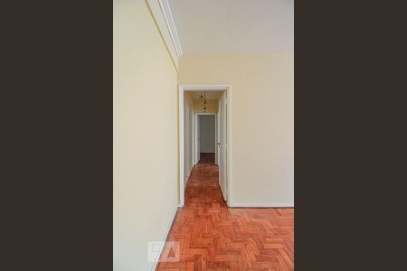 Corredor de apartamento para alugar com 2 quartos, 110m² em Consolação, São Paulo