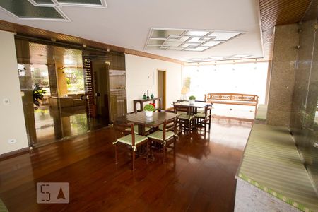 Apartamento à venda com 241m², 3 quartos e 3 vagasSala de festas