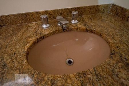 Pia de apartamento à venda com 3 quartos, 241m² em Aclimação, São Paulo