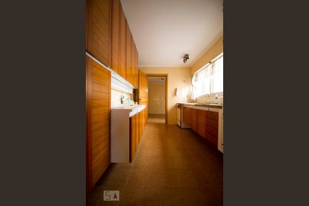 Apartamento à venda com 241m², 3 quartos e 3 vagasCozinha